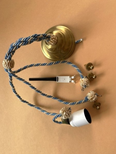 Cordelière bleu et ivoire pour lustre Cordelière bleu et ivoire pour lustre