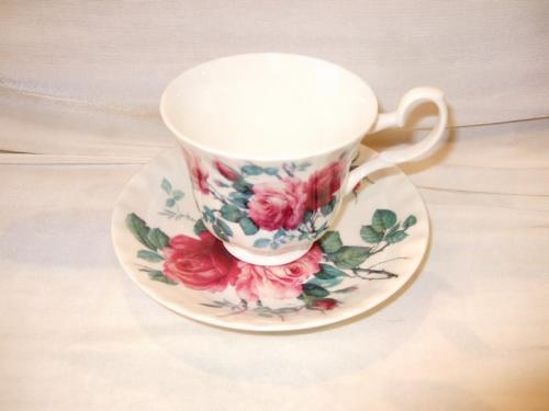 Tasse à thé english rose - Roy Kirkham