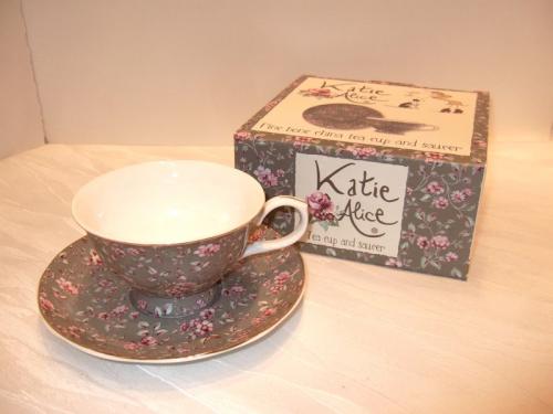 tasse à thé ditsy floral grey Katie