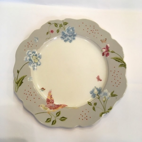 Assiette plate 24.5cm wavy uni Laura Ashley