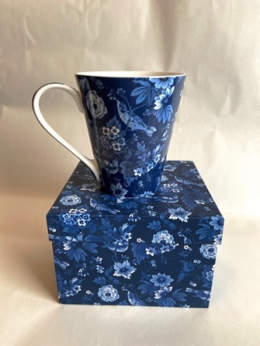 Mug garden birds V&A museum London