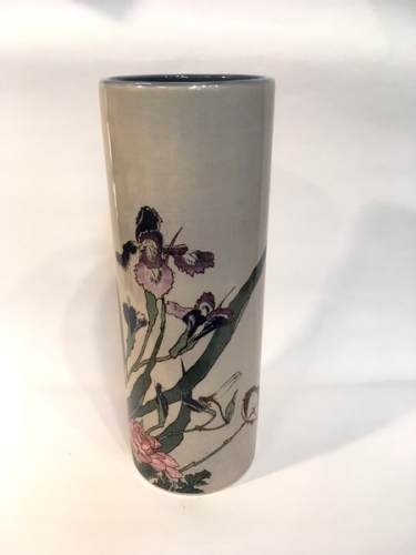 Vase iris pivoines et moineaux Hokusai