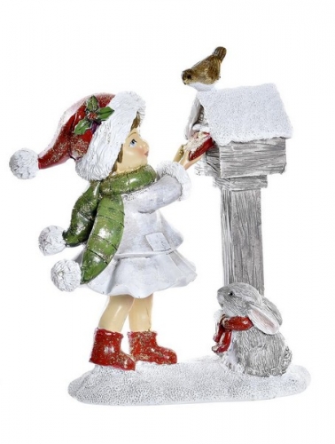 Figurine fille avec robe blanche hiver