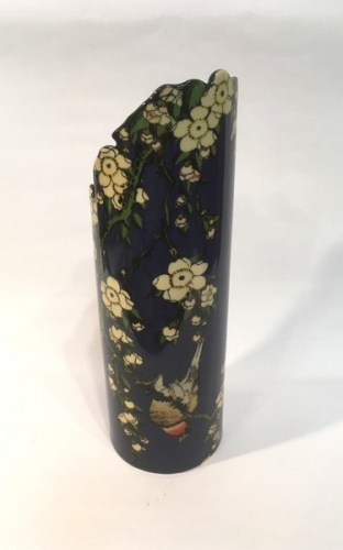 Vase bouvreuils et fleurs Hokusai