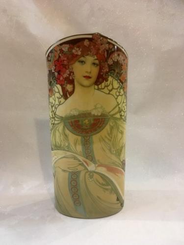 Vase rêverie de Mucha